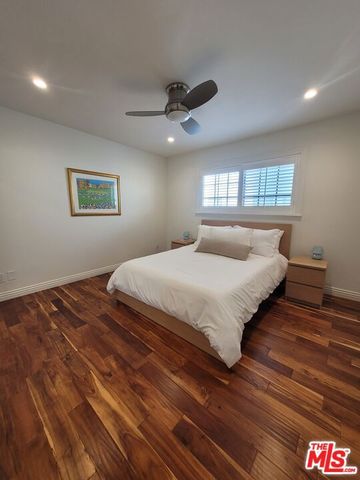 818 14th Street 2, Santa Monica, CA 90403