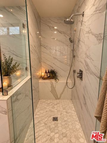 818 14th Street 2, Santa Monica, CA 90403