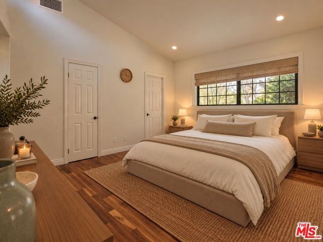 818 14th Street 2, Santa Monica, CA 90403