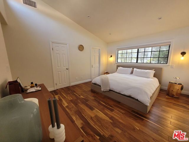 818 14th Street 2, Santa Monica, CA 90403