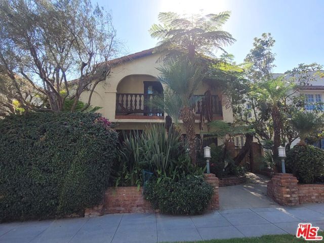 818 14th Street 2, Santa Monica, CA 90403