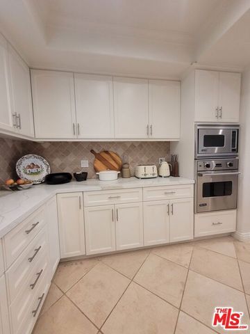 818 14th Street 2, Santa Monica, CA 90403