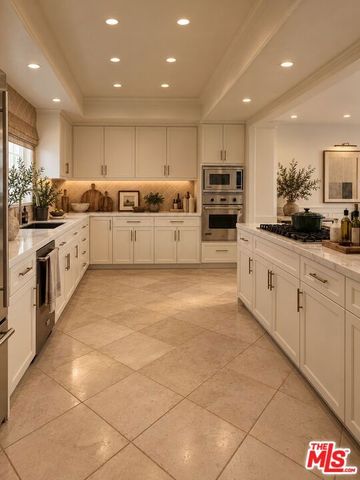 818 14th Street 2, Santa Monica, CA 90403