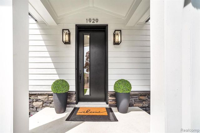 1929 Brookwood Avenue, Royal Oak, MI 48073