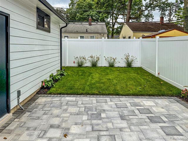 1929 Brookwood Avenue, Royal Oak, MI 48073