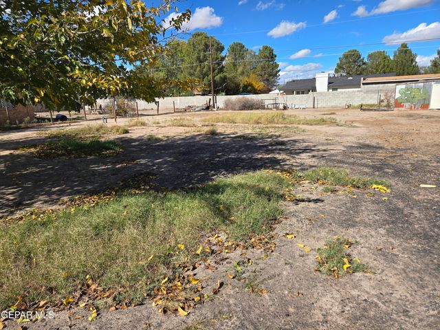 1043 Ada Lane, El Paso, TX 79932