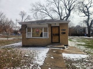 6717 S Rhodes Avenue, Chicago, IL 60637