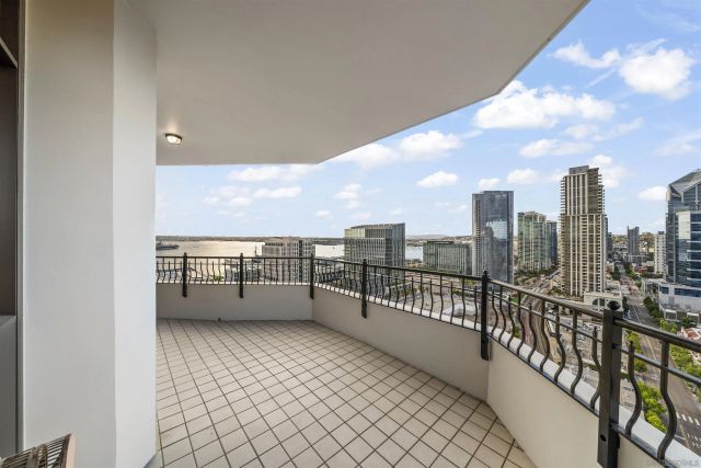 700 W Harbor 2501, San Diego, CA 92101