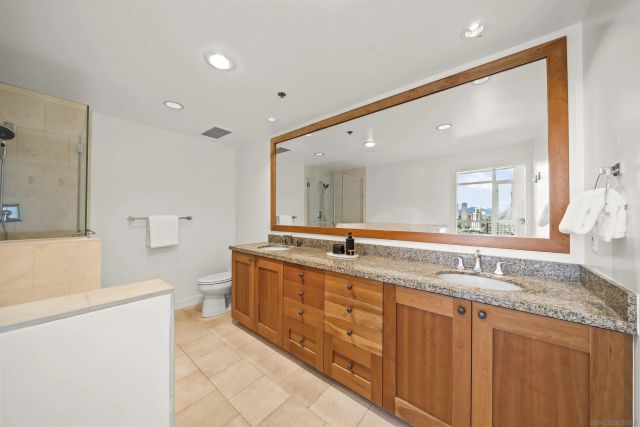 700 W Harbor 2501, San Diego, CA 92101