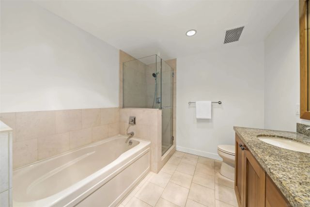 700 W Harbor 2501, San Diego, CA 92101