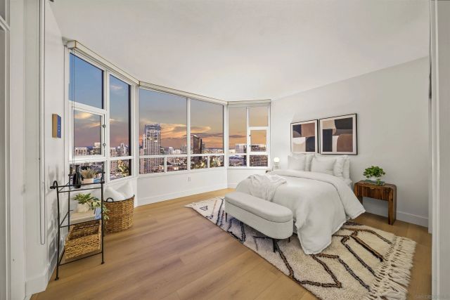 700 W Harbor 2501, San Diego, CA 92101