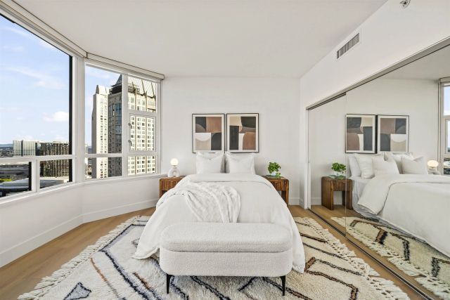 700 W Harbor 2501, San Diego, CA 92101