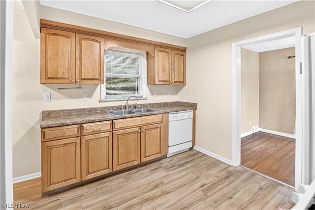 2500 N Taylor Road, Cleveland Heights, OH 44118