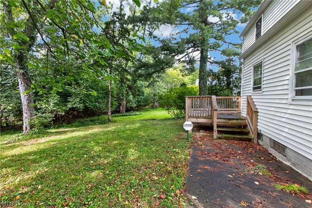 2500 N Taylor Road, Cleveland Heights, OH 44118