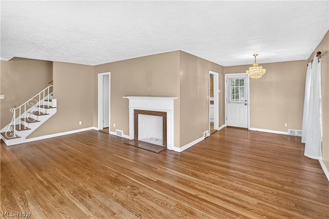 2500 N Taylor Road, Cleveland Heights, OH 44118
