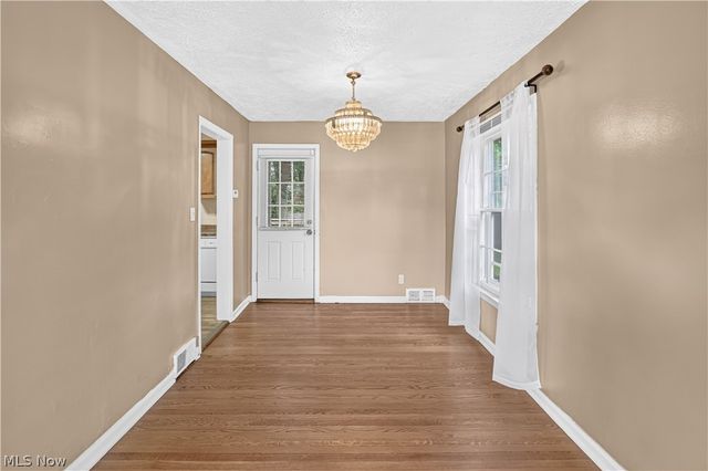 2500 N Taylor Road, Cleveland Heights, OH 44118