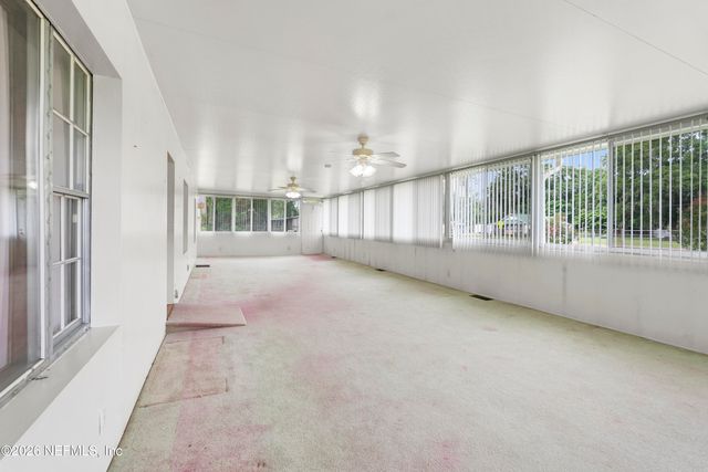 11245 LORENCE Avenue, Jacksonville, FL 32218