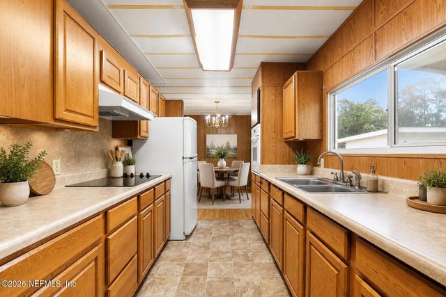 11245 LORENCE Avenue, Jacksonville, FL 32218