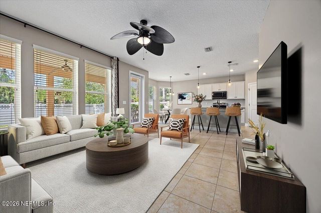 28 FOREST EDGE Drive, St. Johns, FL 32259