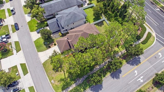 28 FOREST EDGE Drive, St. Johns, FL 32259