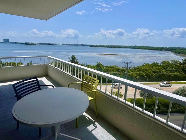5550 N OCEAN Drive 6D, Singer Island, FL 33404