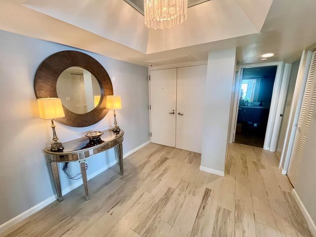 5550 N OCEAN Drive 6D, Singer Island, FL 33404