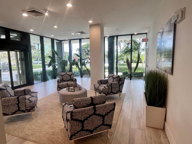 5550 N OCEAN Drive 6D, Singer Island, FL 33404