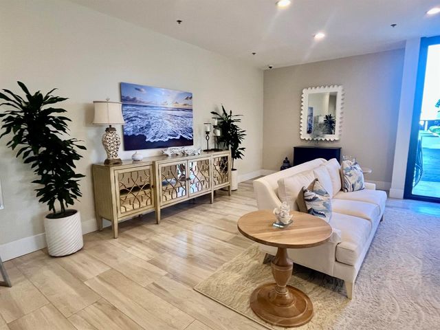 5550 N OCEAN Drive 6D, Singer Island, FL 33404