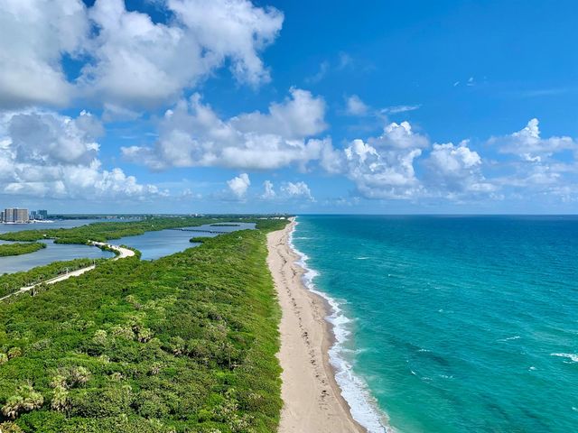 5550 N OCEAN Drive 6D, Singer Island, FL 33404