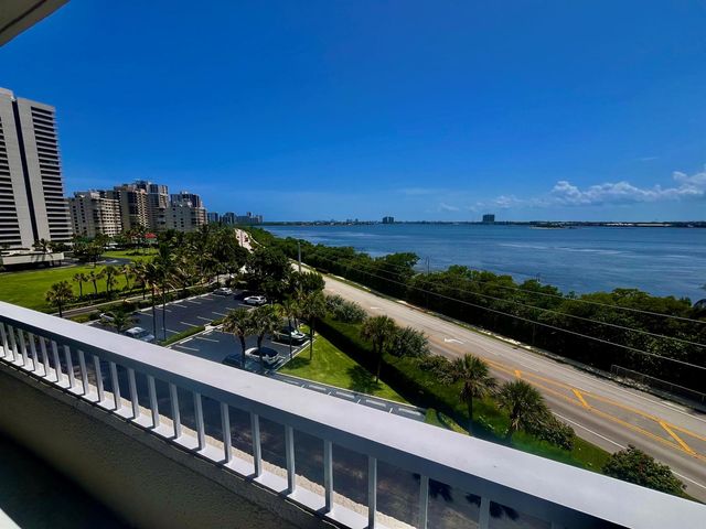 5550 N OCEAN Drive 6D, Singer Island, FL 33404