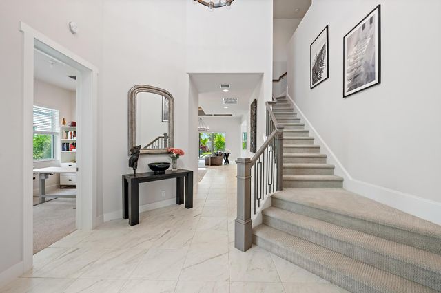 9338 Crestview Circle, Palm Beach Gardens, FL 33412