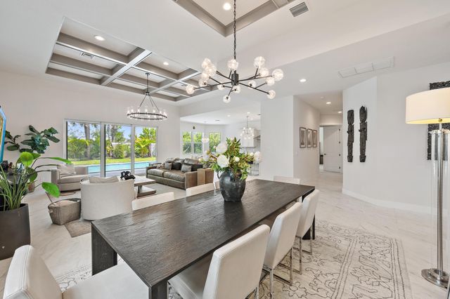 9338 Crestview Circle, Palm Beach Gardens, FL 33412