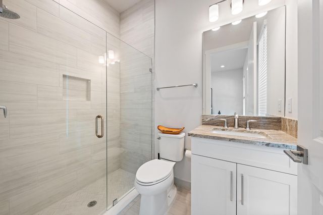 9338 Crestview Circle, Palm Beach Gardens, FL 33412