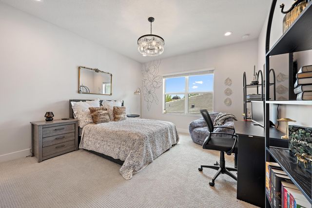 9338 Crestview Circle, Palm Beach Gardens, FL 33412