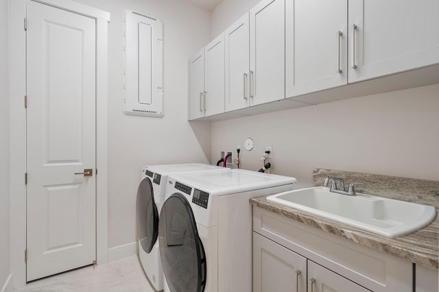 9338 Crestview Circle, Palm Beach Gardens, FL 33412