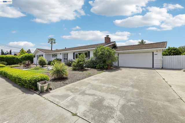 1691 Clayton Way, Concord, CA 94519