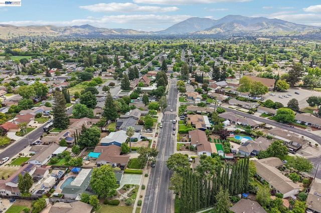 1691 Clayton Way, Concord, CA 94519