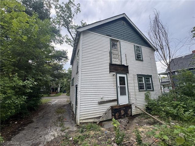 905 E 143rd Street, Cleveland, OH 44110