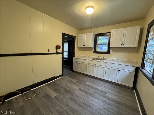 905 E 143rd Street, Cleveland, OH 44110