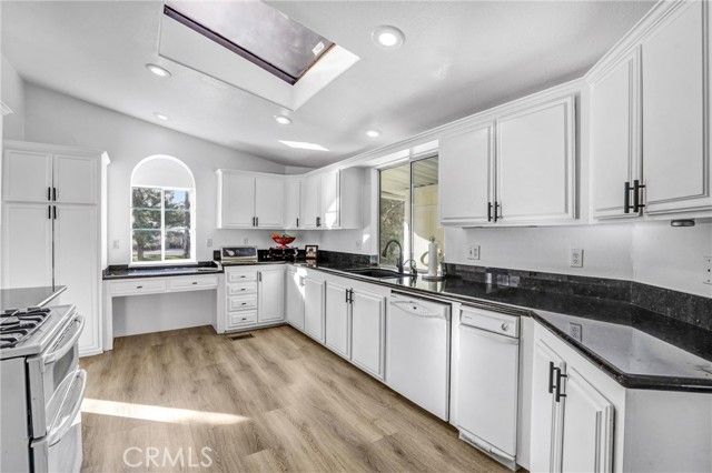 24001 Muirlands Boulevard 31, Lake Forest (el Toro), CA 92630