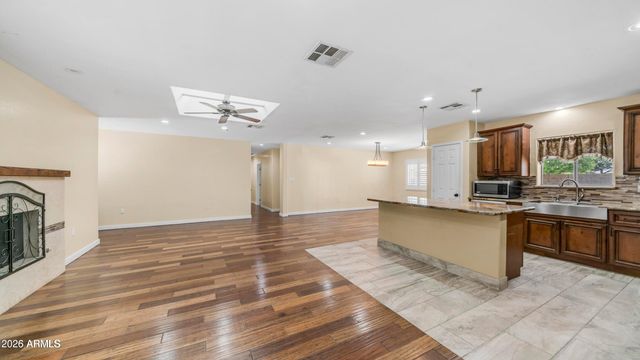 1001 W NORTHERN Avenue, Phoenix, AZ 85021