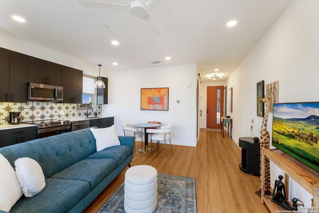 2165 Gabriels Pl Apt 1314, New Braunfels, TX 78130