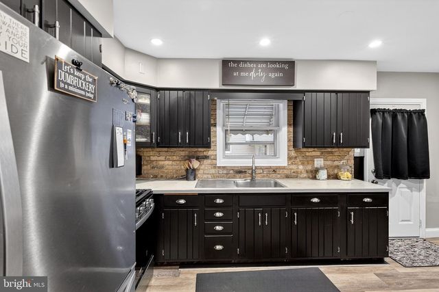 210 BEECHWOOD RD, Brookhaven, PA 19015