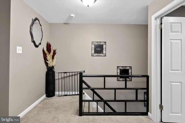 210 BEECHWOOD RD, Brookhaven, PA 19015