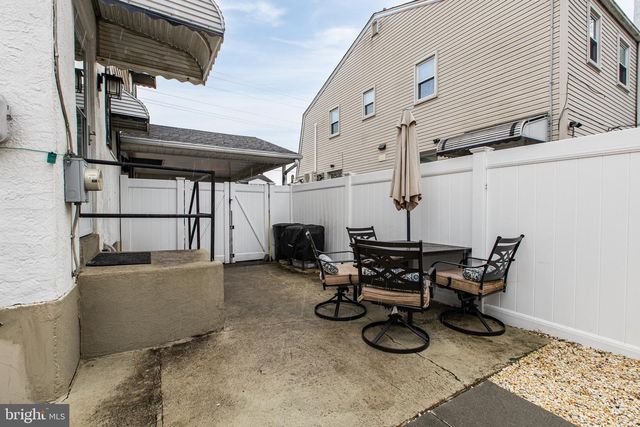 210 BEECHWOOD RD, Brookhaven, PA 19015