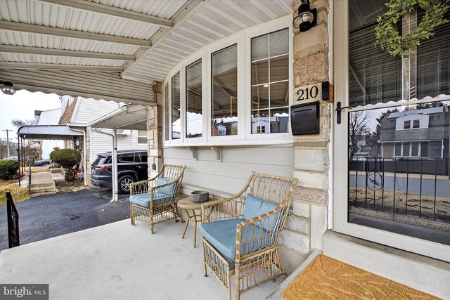 210 BEECHWOOD RD, Brookhaven, PA 19015