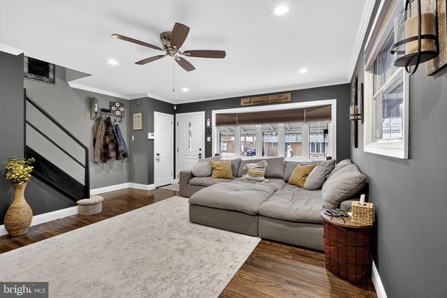 210 BEECHWOOD RD, Brookhaven, PA 19015