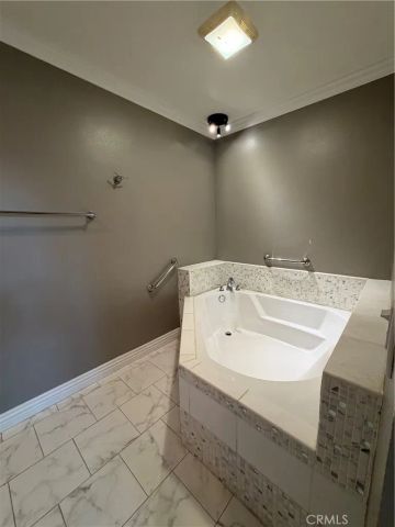 407 N Clinton, Orange, CA 92867