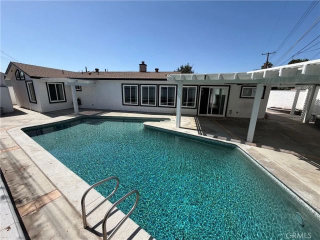 407 N Clinton, Orange, CA 92867