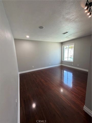407 N Clinton, Orange, CA 92867